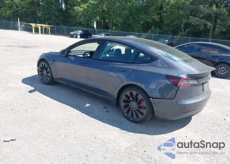 2022 Tesla Model 3 Performance Dual Motor All-Wheel Drive z USA, uszkodzony, nr VIN 5YJ3E1EC0NF194190